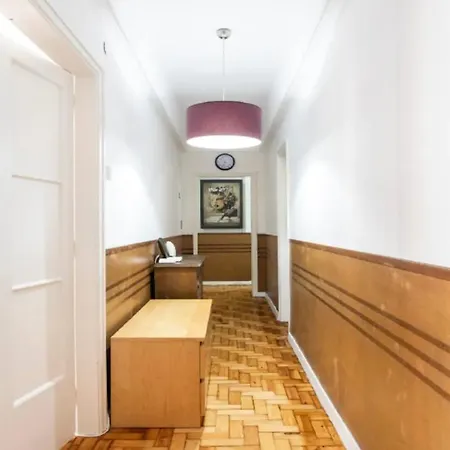 Brand New Fully Furnished Just 20 Meters From Anjos Metro Station 13 Πανσιόν Lisboa